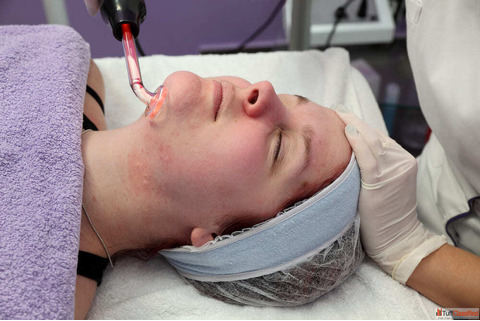 Best Clinics for Repairing Sun-Damaged Skin in Dubai