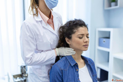 Understanding Head and Neck Cancer Symptoms and Treatment Op...