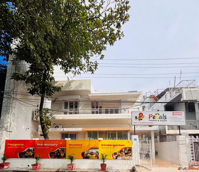 Enroll Your Child in a Preschool in Shailendra Nagar