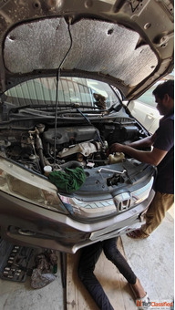 Trusted multi-brand car service and mechanical repair.