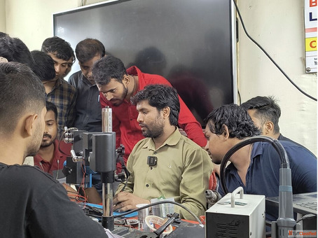 How Does Multitech Institute Provide a Quality Laptop Repairing Course