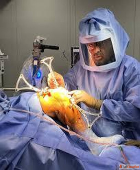 Joint Replacement Surgeon in Mumbai