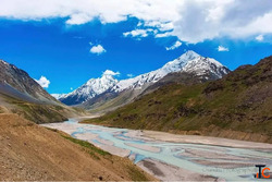Hampta Pass Trek vs Valley of Flowers Trek - Best Monsoon Trek in India