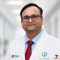 Spine Doctor in Delhi for Expert Spine Treatment