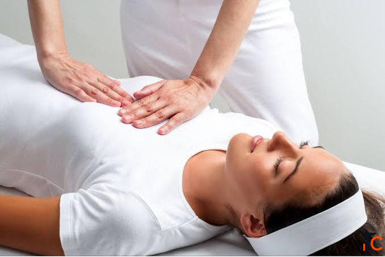 Chest Physiotherapy Services in Gurgaon Expert Respiratory Care at Home