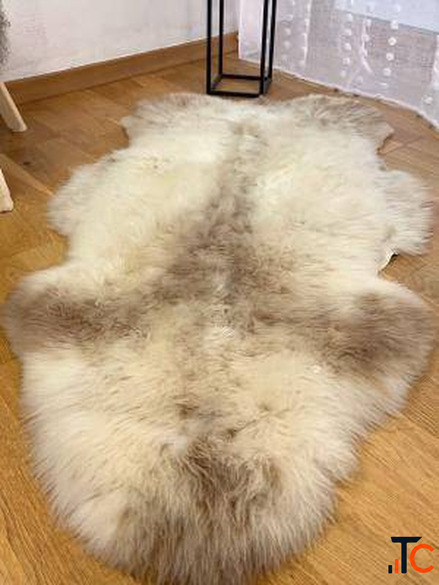 Melerade natural sheepskins