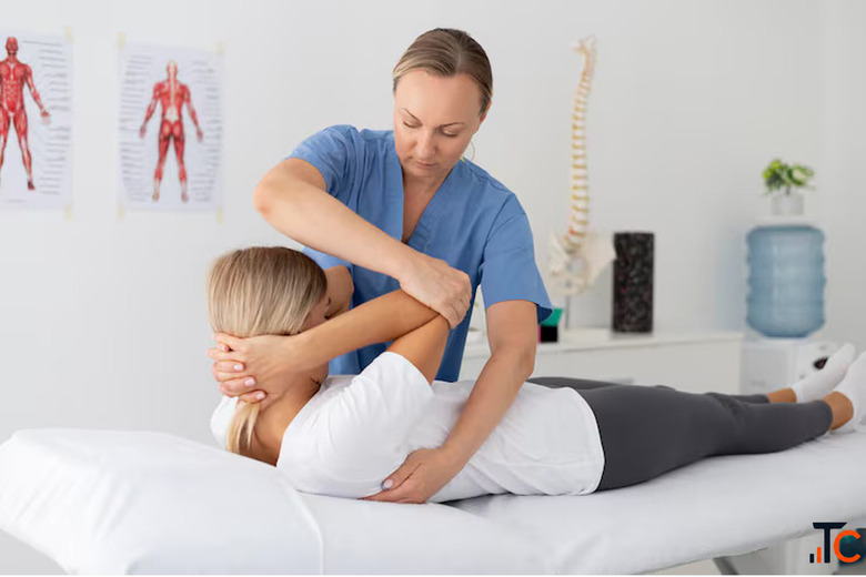 Physiotherapy Clinic in Greater Noida - Expert Pain Relief at APRC Healthcare