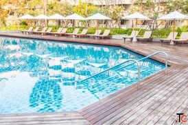 Swimming Pool Contractors Near me