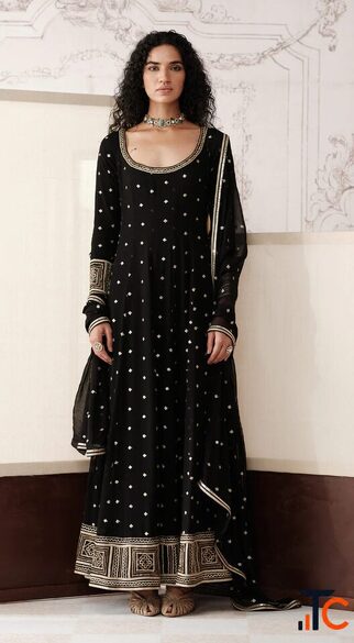 Shop Contemporary Indian Clothing in Basanti Ke Kapde Aur Koffee USA