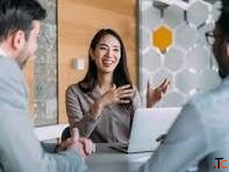WE ARE HIRING FORHR INTERN FRESHER IN SALEM
