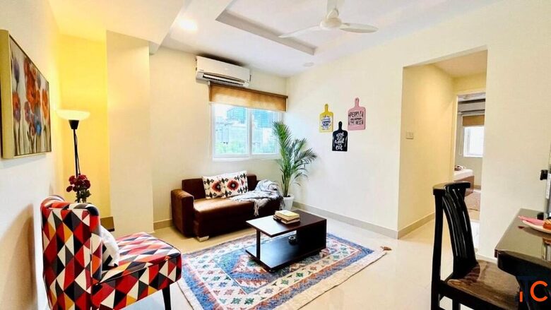 Why Choose Flats in Amrapali Platinum