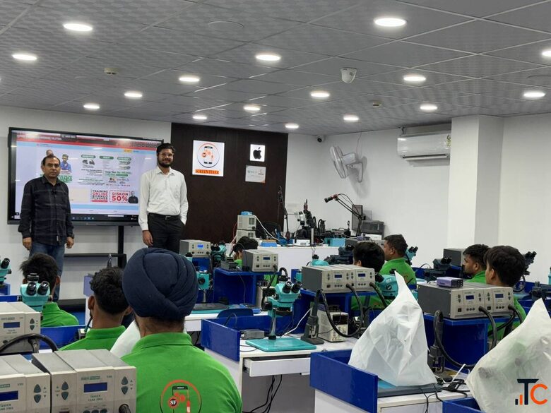 Mobile Repairing Course