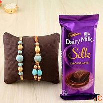 Shop Rakhi Gifts Under 500 with Same Day Delivery by OyeGifts