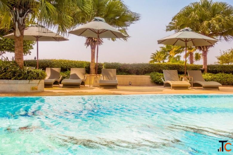 Swimming Pool Builders near me