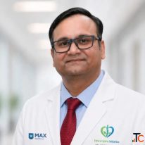 Choosing the Right Spine Surgeon for Your Needs