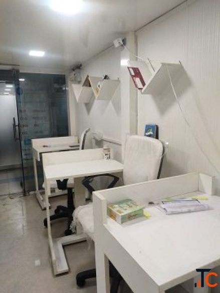 Furnished Office Space on Rent in Kandivali West