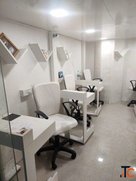 Furnished Office Space on Rent in Kandivali West