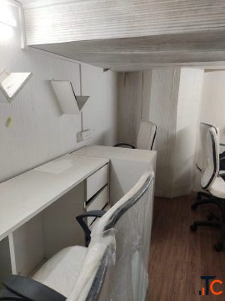 Furnished Office Space on Rent in Kandivali West