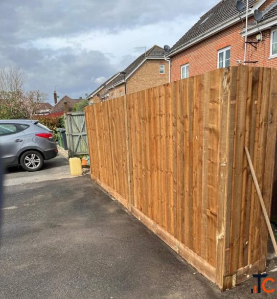 Fencing Contractor Aldershot Professional Fencing Services
