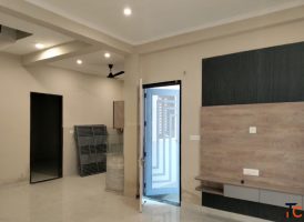 What types of apartments are available for rent at ATS Happy Trails