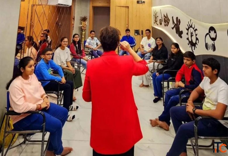 Building a Positive Personality for Personal and Professional Growth