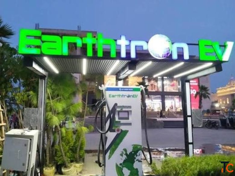 Earthtron EV - India's EV Charging Network for Tier 1 2 3 Cities