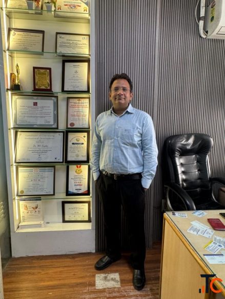 Sciatica Pain Treatment in East Delhi - Care N Cure Chiropractic