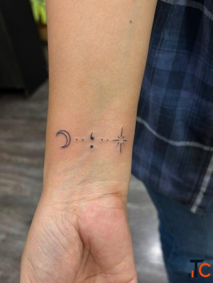 Minimalist Tattoo Designs Simple Stylish Meaningful Tattoo Ideas
