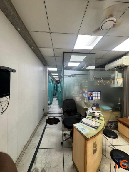 Back Pain Treatment in Krishna Nagar East Delhi Care N Cure Clinic