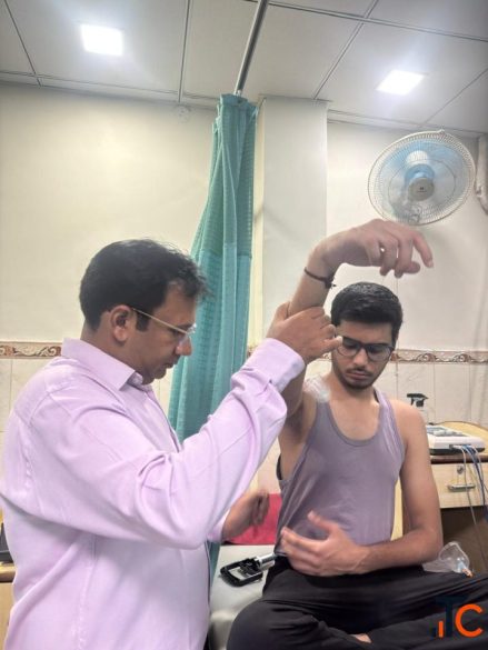 Back Pain Treatment in Krishna Nagar East Delhi Care N Cure Clinic