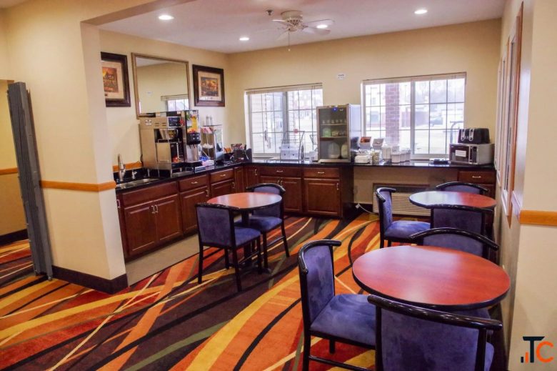 Dutch Inn and Suites