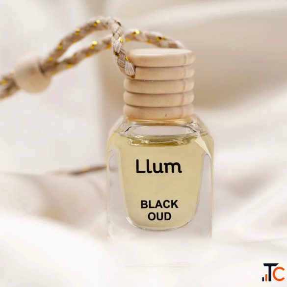 Long-Lasting Car Freshener for a Rich Black Oud Fragrance