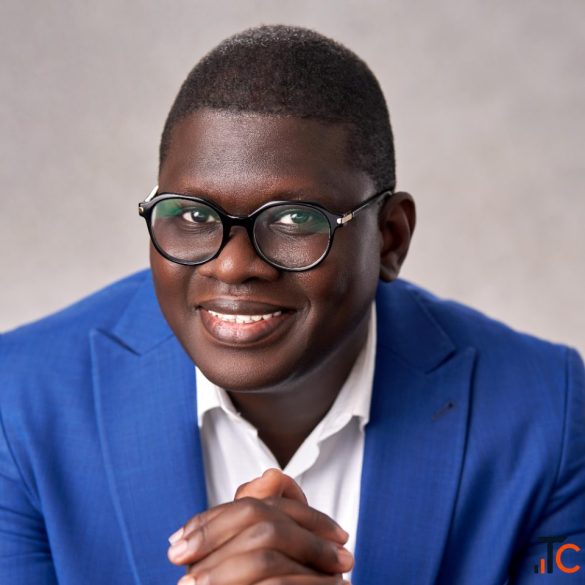 Dr. Stephen Akintayo - Real Estate Investor Business Coach SACI Holdings Houston