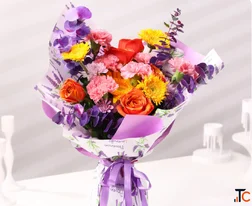 Get Fresh Flower Bouquets Delivery in Pune from FlowerAura