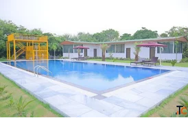 Resort in Bahadurgarh - Suraaj Farm House