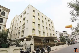 Best Choice for a Low-Cost Hotel in Hazratganj for Smart Travelers