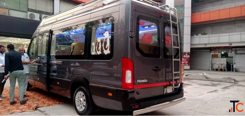 Force Urbania on Rent in Delhi for Comfortable Group Trips
