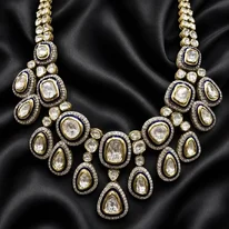 Royal Blue Halo Polki Necklace for Timeless Bridal Elegance