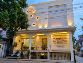 The Velvet Skin Centre Thakurganj