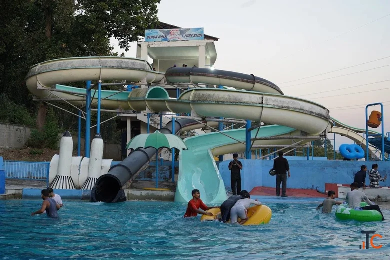 Discover Thrilling Water Park Experiences in Dehradun - Fun 'N' Food Kingdom