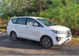 Innova Crysta Rental in Jaipur Satnam Travels